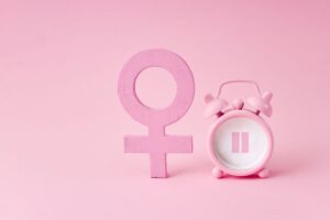 Leia mais sobre o artigo Perimenopausa: os sinais que aparecem anos antes da menopausa e por que você precisa reconhecê-los